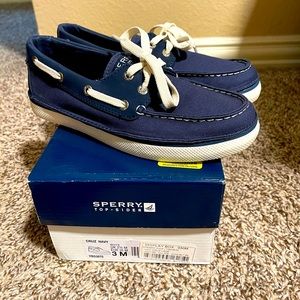 Brand New! Boys size 3 Sperry's